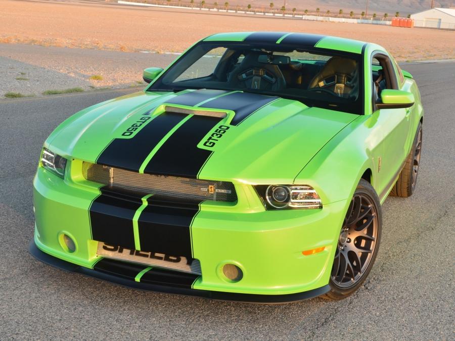  Shelby GT350 2010 года  (фото 3 из 15)